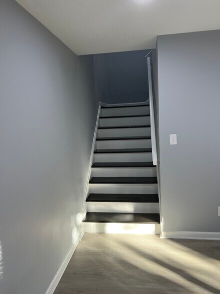Building Photo - 1151 Rankin St