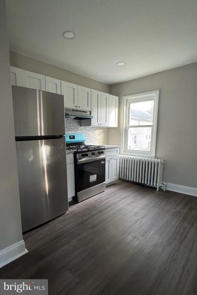 Building Photo - 7250 Radbourne Rd