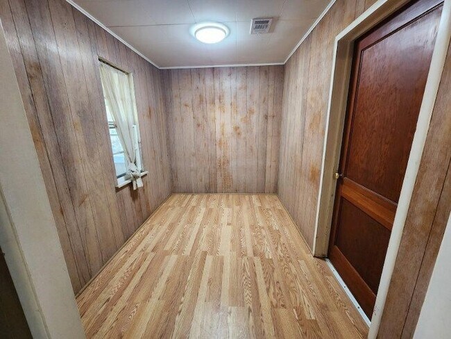 Building Photo - 7121 TX-94
