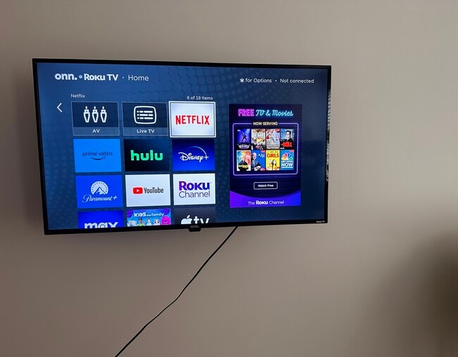 Smart TV - 504 Bashford Ln