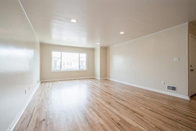 Building Photo - 603 Ocean Ave