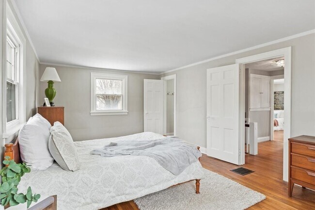 Building Photo - 43 Buffard Dr