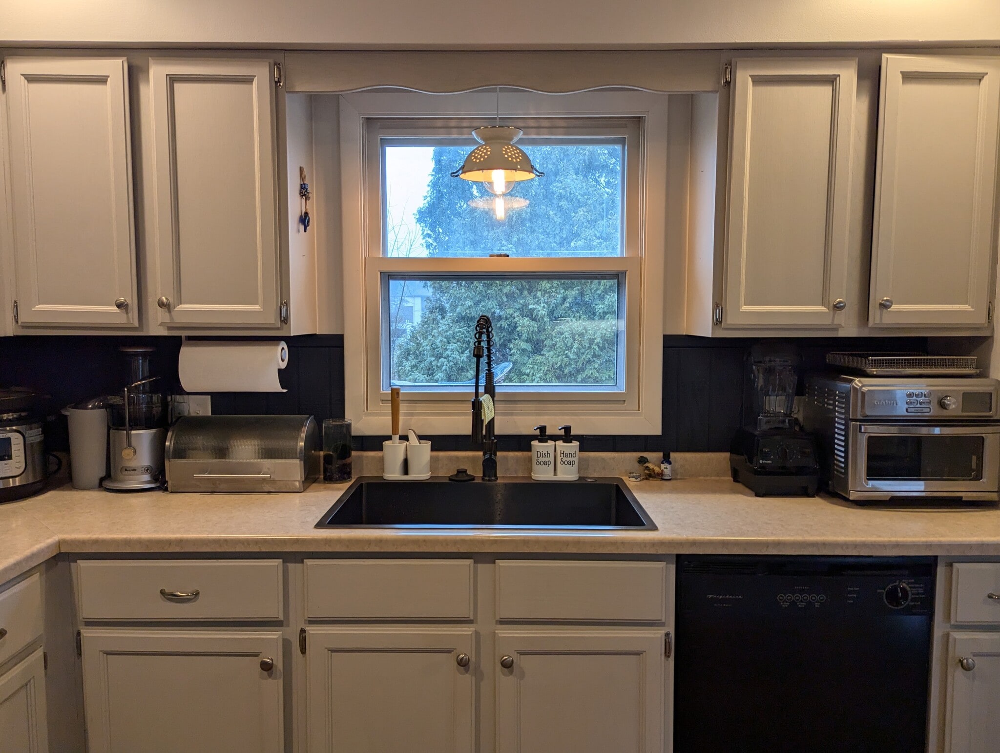 Kitchen - 1411 Chadwick Dr