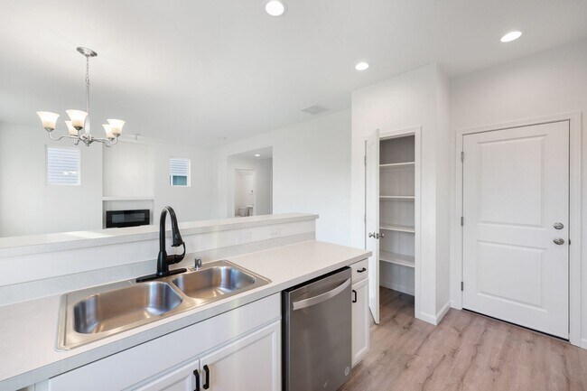Building Photo - Like-New Tumwater Hill Home with A/C - 3 beds, 2.5 baths