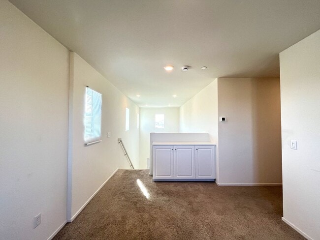 Building Photo - Newly Built 3 Bedroom, 2.5 bathroom Home in Adelanto, CA.