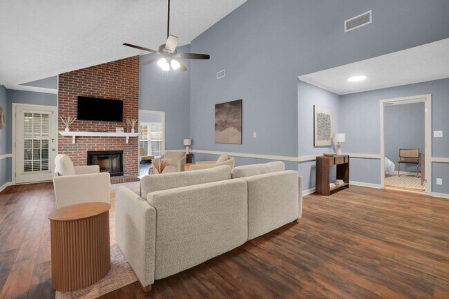 Building Photo - 6509 Enfield Mews