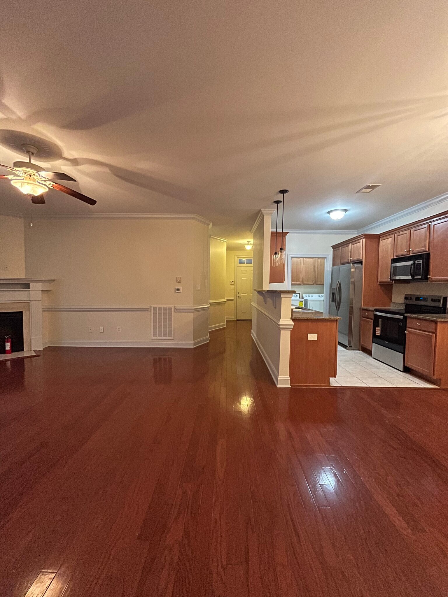 Building Photo - 212 Fountainhead Ln