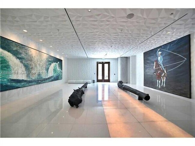 Building Photo - 1300 S Miami Ave