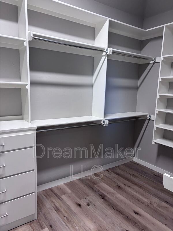 Building Photo - 3035 SE 34th St