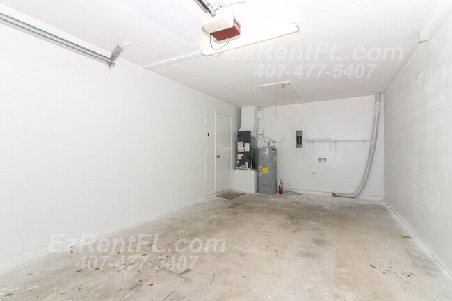 Building Photo - Summer Special! Charming 2 Bed/2 Bath Vill...