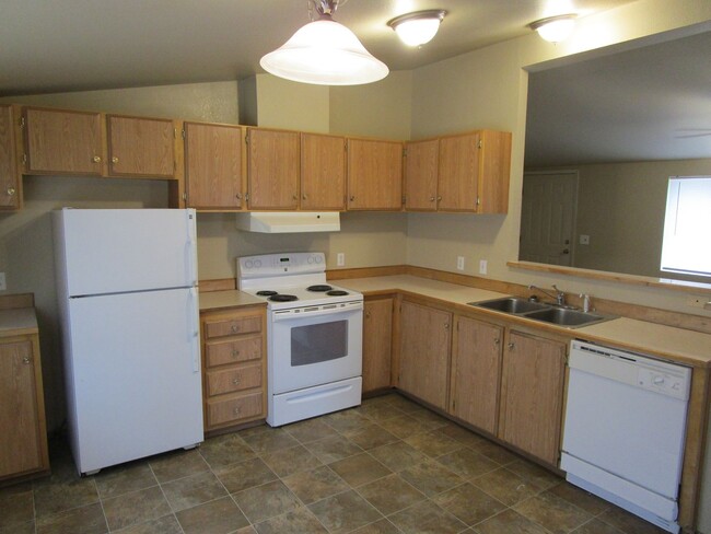 Building Photo - *Price Improvement!* Manufactured Home Out...