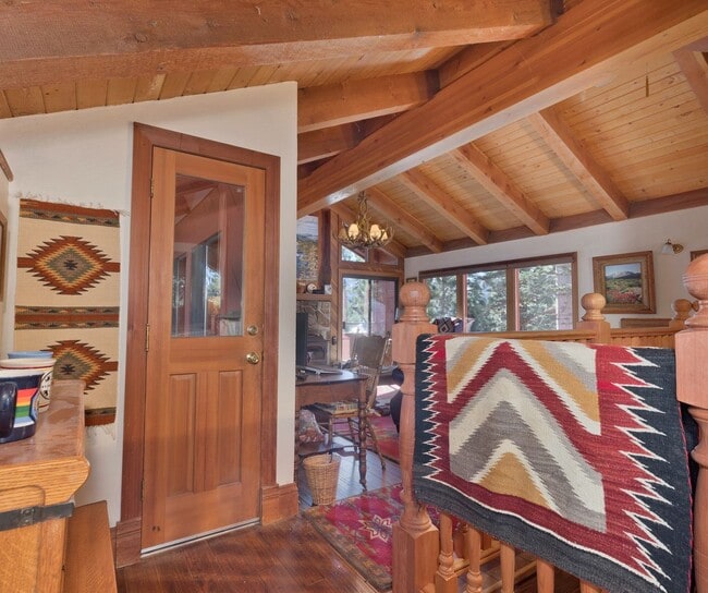 Building Photo - 91 St Moritz Rd