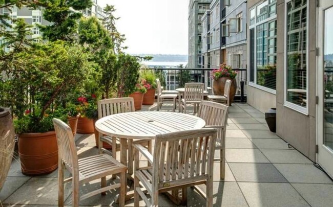 Building Photo - Luxury Living with Unmatched Views of Puge...