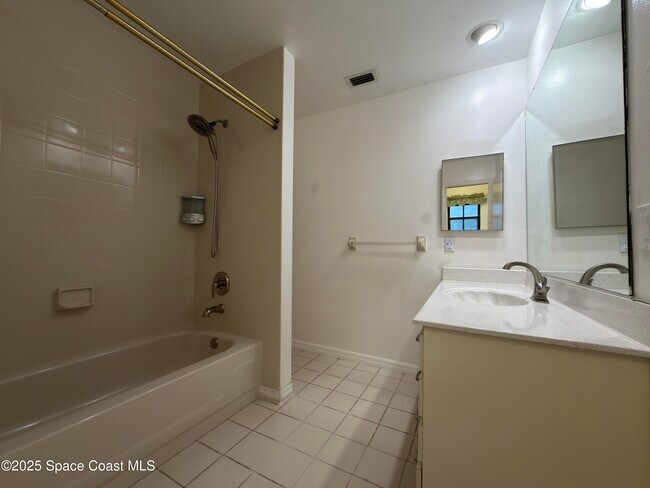 Building Photo - 4120 Ponds Dr