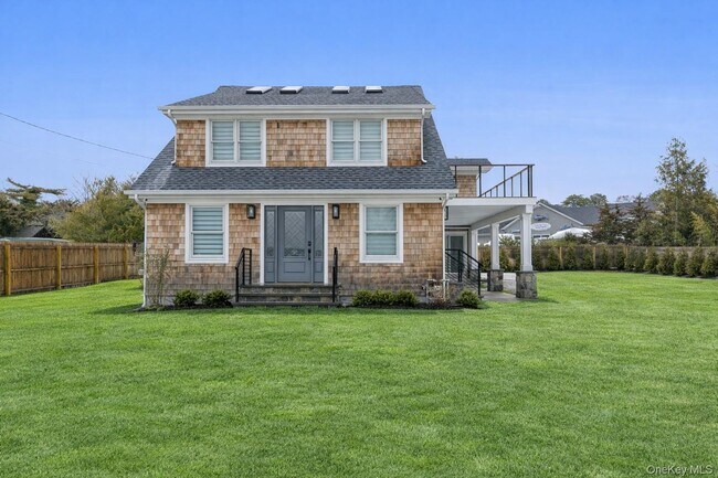 Building Photo - 10 Sagamore Rd