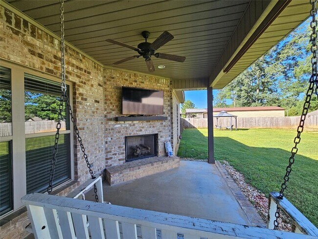 Building Photo - 1017 Ridge Point Dr