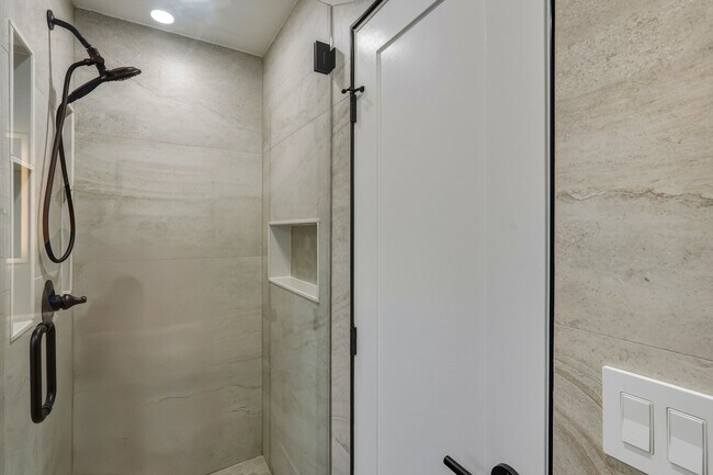 Building Photo - Newly Rebuilt Luxury 3 Bed Home with Pool, Designer Kitchen, Huge Courtyard, Near Topanga Mall