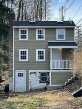 Building Photo - 325 Germonds Rd