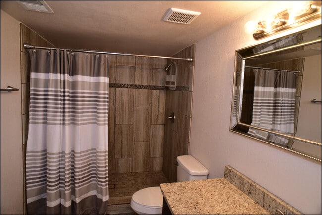 Building Photo - 7229 Canyon Run Dr