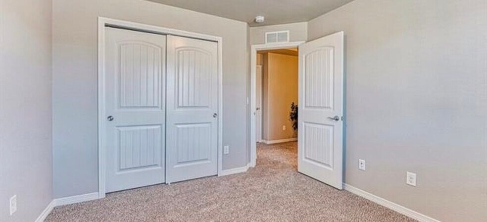 Building Photo - 6793 Galpin Dr