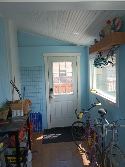 Building Photo - 1210 Sherman Ave