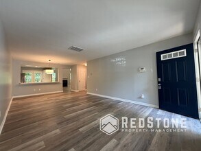 Building Photo - 6489 Bellcross Trl