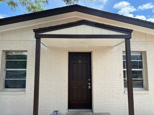 Building Photo - 106 N 17th St