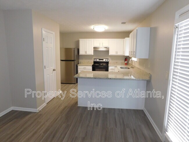 Building Photo - 6431 Shadow Ct
