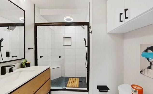 Building Photo - 799 Barnett St NE