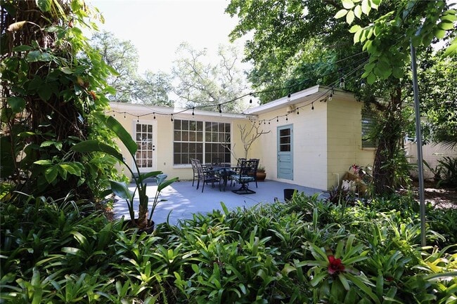 Building Photo - 4115 W Platt St