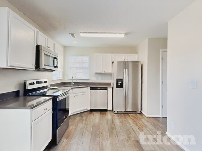 Building Photo - 5040 Liberty Hall Cir