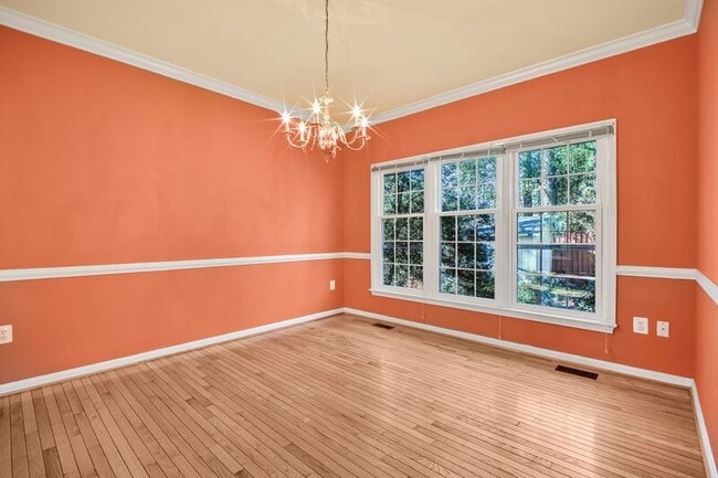 Building Photo - 655 Lancaster St