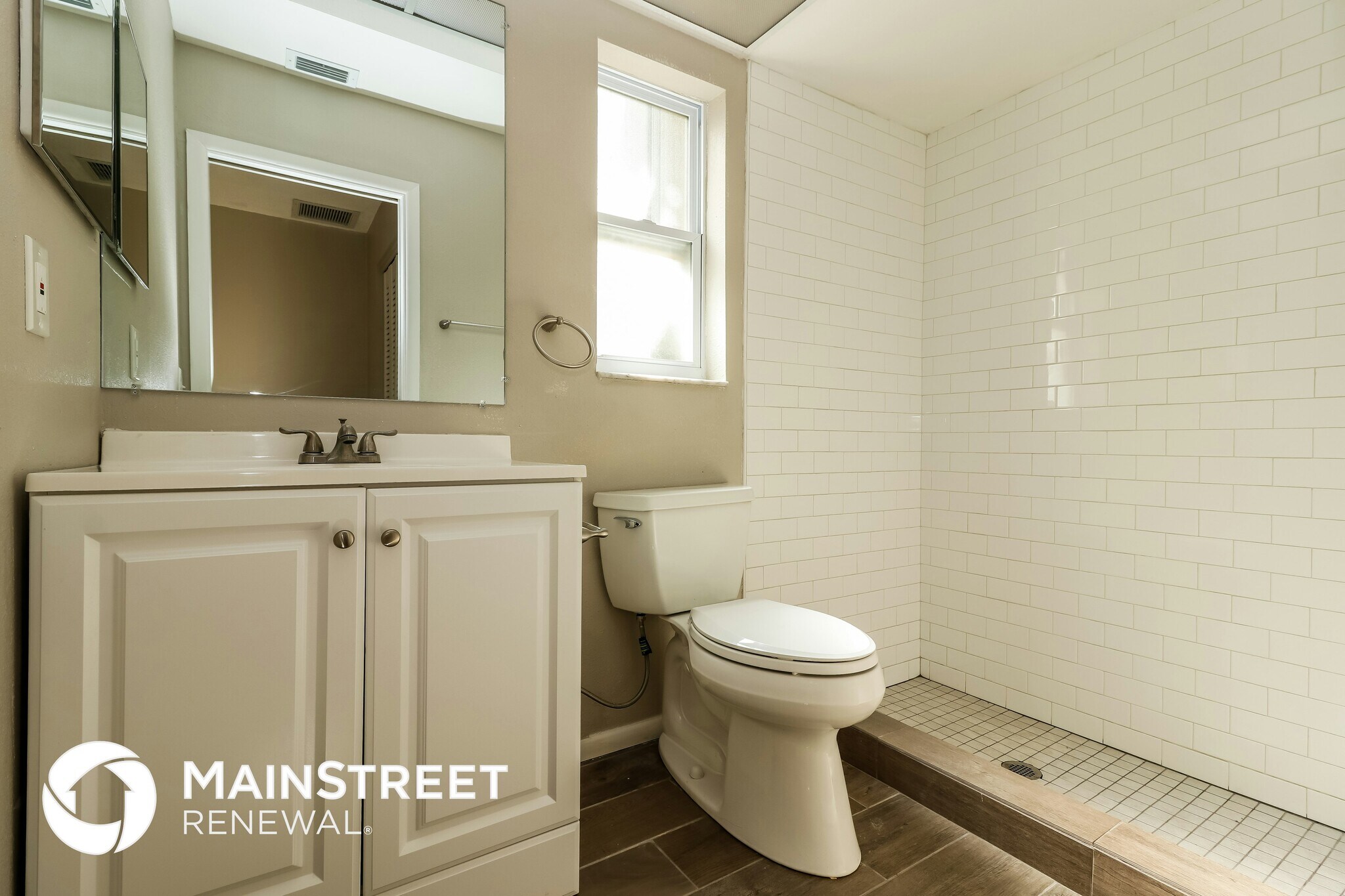 Building Photo - 1124 Danny Dr