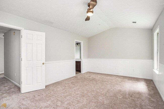 Building Photo - 1463 Evanston Ln
