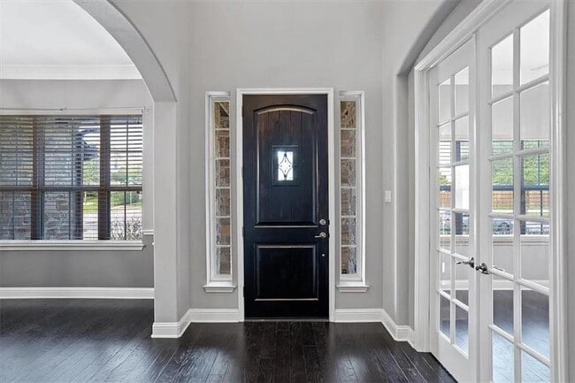 Building Photo - 409 Spanish Mustang Dr
