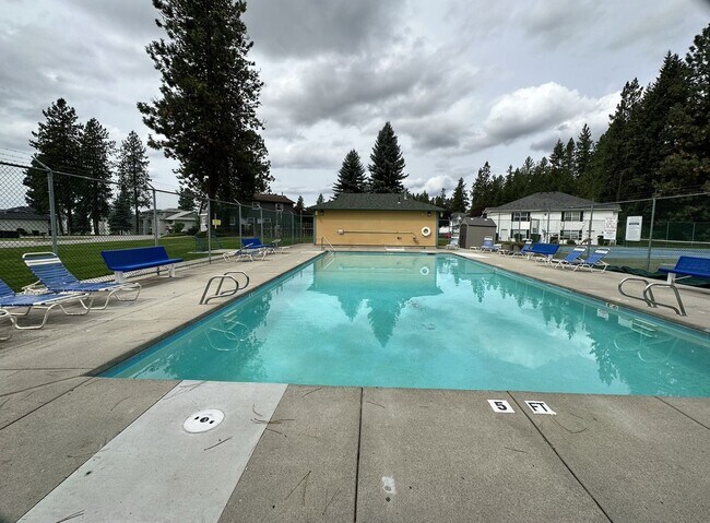 Building Photo - Beautiful 2 bed/2 bath condo in Hayden, ID...