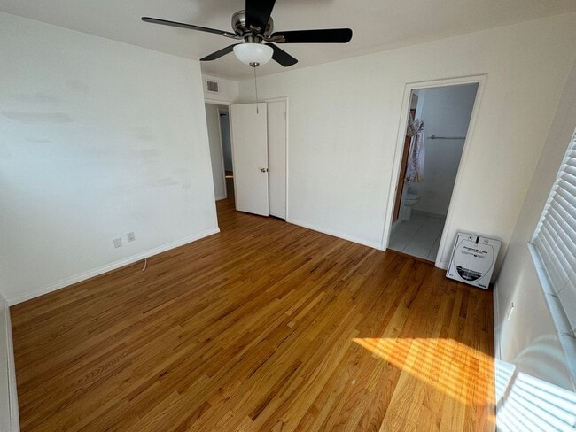 Building Photo - 3 Bedroom Single Level Home in Foothills o...