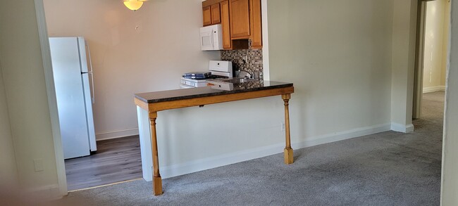 Building Photo - 1329 Taylor Ave