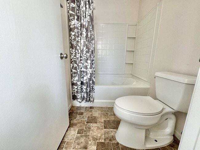 Building Photo - BRIGHT 2-BEDROOM CONDO IN SOUTHWEST LAS VEGAS CONDO