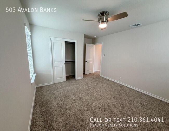 Building Photo - 503 Avalon