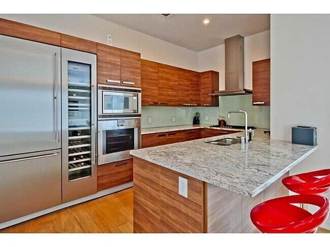 Building Photo - 45 Ivan Allen Jr Blvd NW