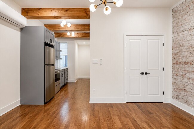 Building Photo - 4219 W Girard Ave