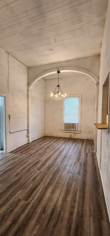 Building Photo - 605 N 4th St