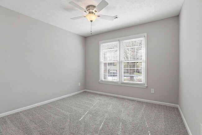 Building Photo - 3/2 PTC Ranch. Updated house on Corner Lot in Starr's Mill District.