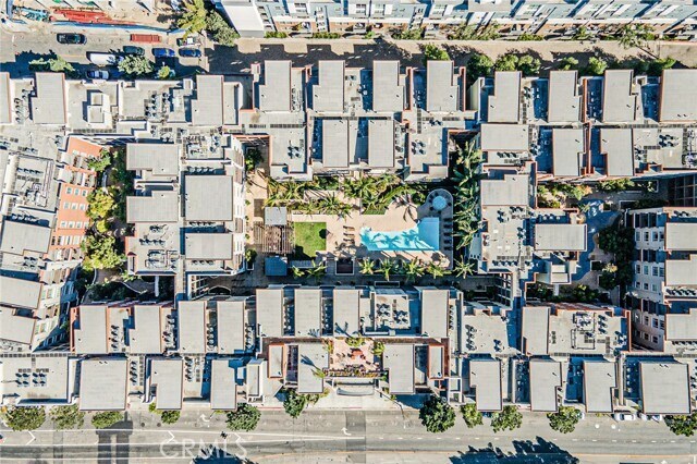 Building Photo - 100 S Alameda St