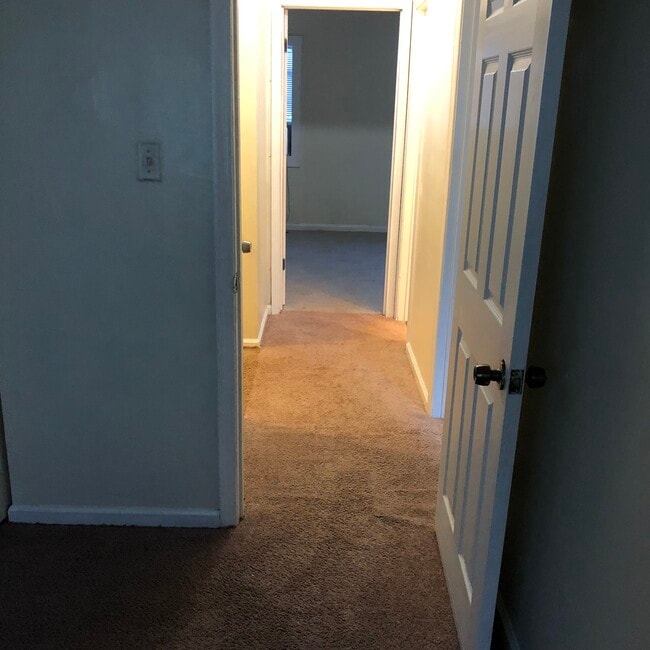 Building Photo - 3247 Saxon Pl