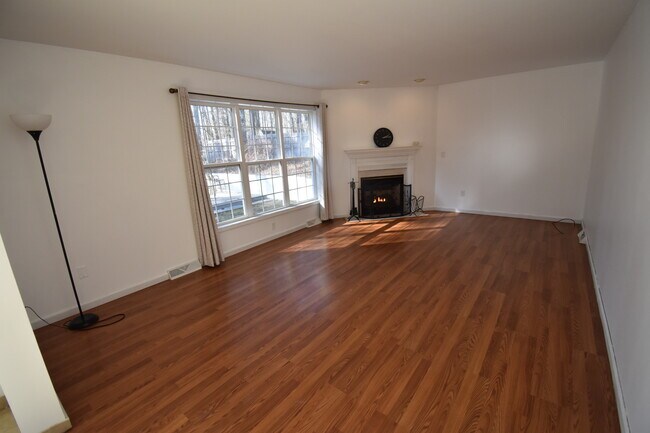 Building Photo - 89 Damascus Dr