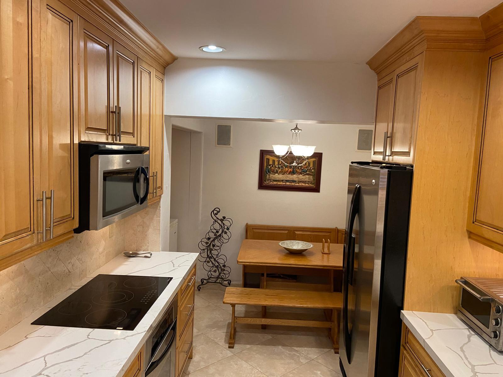 Building Photo - 3725 SW 60th Ct