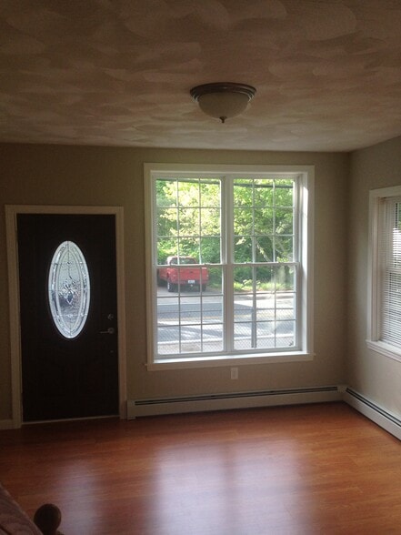 Building Photo - 34 Smith Ave