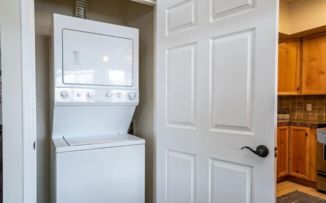 Building Photo - Fully Furnished Mountain Condo | Flexible Lease Terms | Garage Included | Fraser, CO